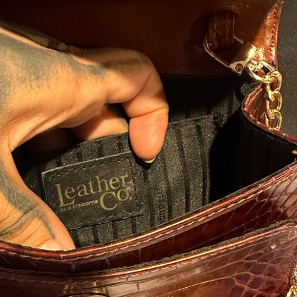 Vintage Liz Claiborne Brown Croc print Leather purse w/gold detachable Chain - Picture 2 of 16